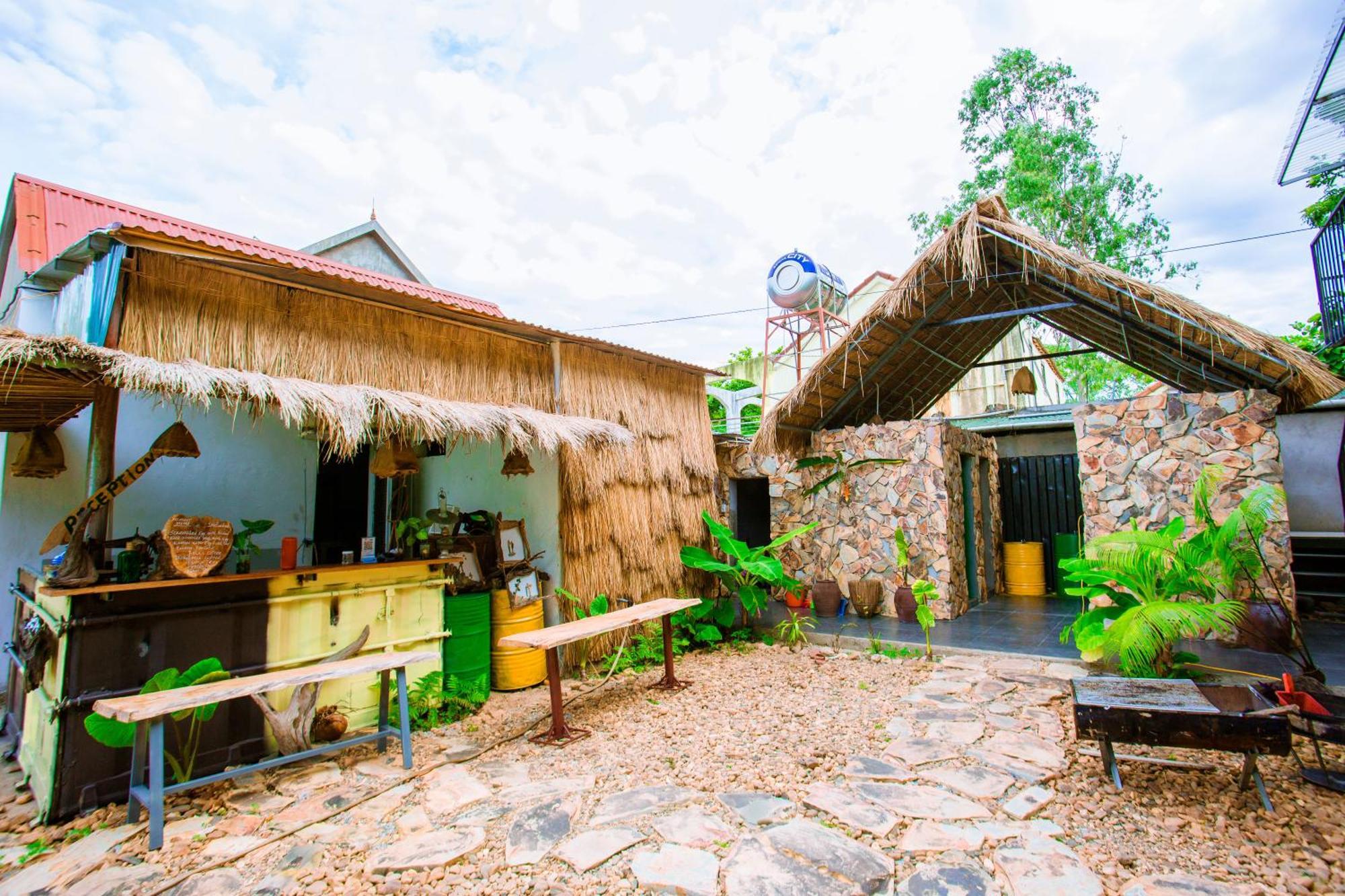 Phong Nha A Little Leaf Homestay Exteriör bild